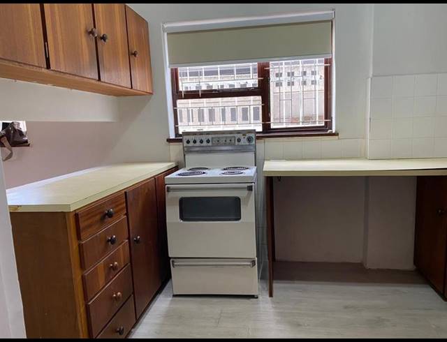 2 BEDROOM PROPERTY TO RENT IN STRAND NORTH